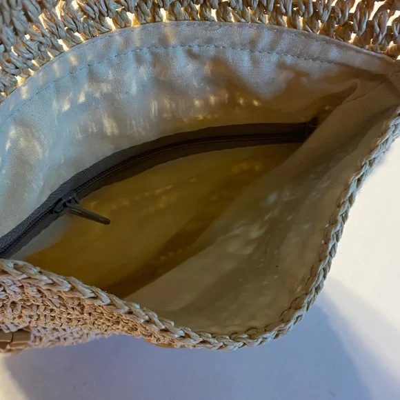 Stylish Tan Woven Women's Bag - Picture 3 of 7